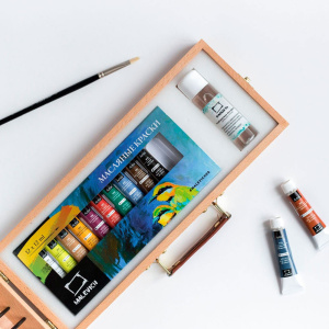 Художественный набор Малевич: масляные краски 12х12мл, кисти 6 шт, кейс из бука, разбавитель